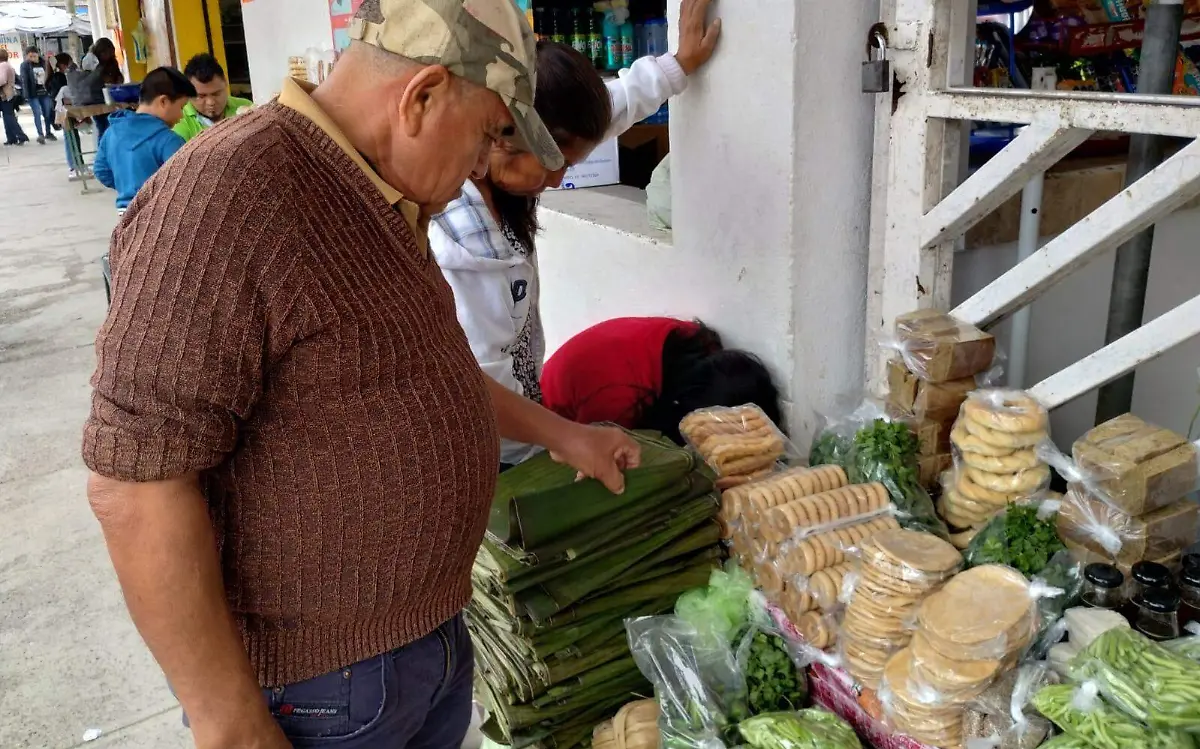 Precio de las hojas de plátano en Pánuco ante el Día de la Candelaria 